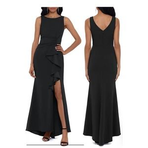 New Betsy & Adam Ruffle Bow Trumpet Gown size 10